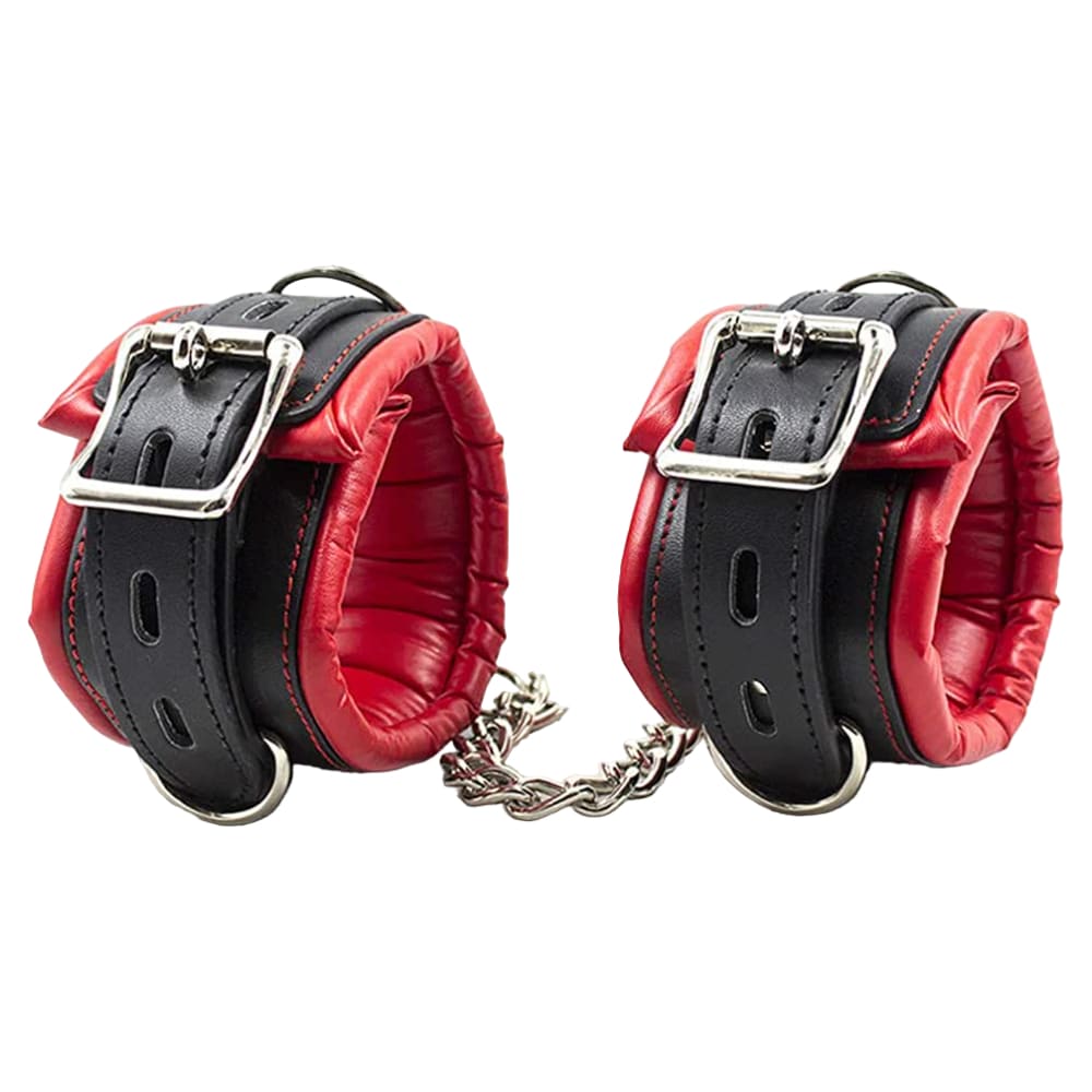 Черно-красные наручники с заклепками